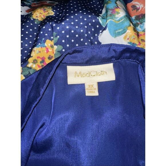 Modcloth Navy Blue "Girl About Easton Tunic in Floral Dots", Size 3X plus size - Picture 3 of 6